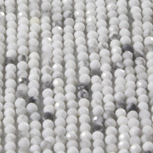 Cargar imagen en el visor de la galería, Tira de Howlita Semipreciosa Tamaño Lenteja
