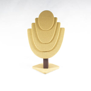 CUELLO TRIPLE DE YUTE / EXHIBIDOR DE COLLARES